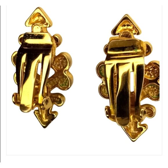 CLASSIC Vintage 1980's Red Vector Clip On Earrings Arrow Hearts Gold Tone Enamel - Picture 3 of 5